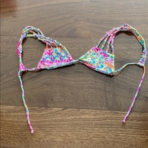 Super cute and flattering San Lorenzo bikini top